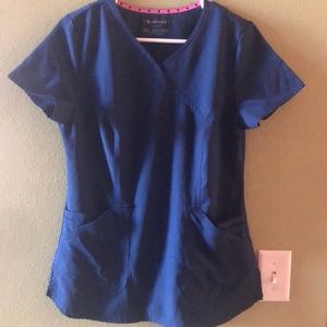 Heart&Soul—Navy scrub top